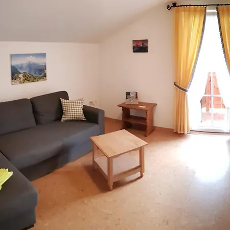 Hammerstiel Apartment